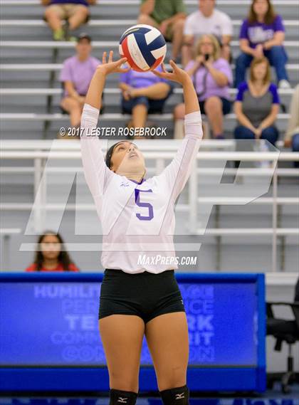 Thumbnail 1 in Warren vs Boerne (NISD Tournament) photogallery.