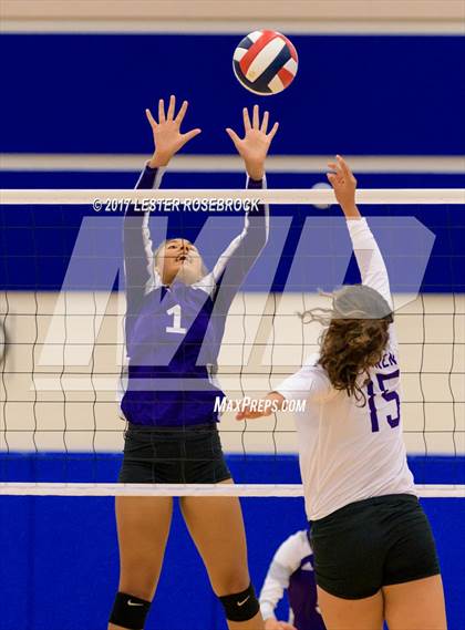 Thumbnail 2 in Warren vs Boerne (NISD Tournament) photogallery.