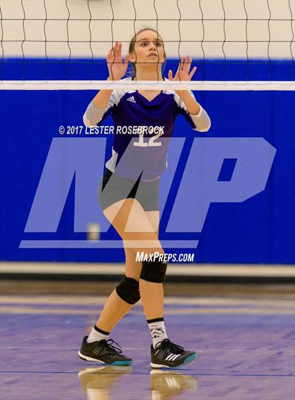 Thumbnail 1 in Warren vs Boerne (NISD Tournament) photogallery.