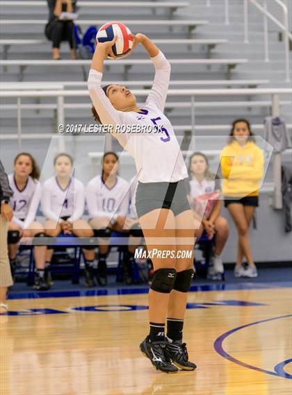 Thumbnail 1 in Warren vs Boerne (NISD Tournament) photogallery.