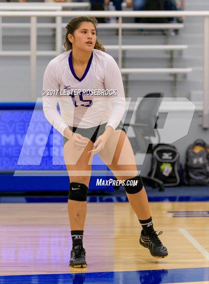 Thumbnail 3 in Warren vs Boerne (NISD Tournament) photogallery.