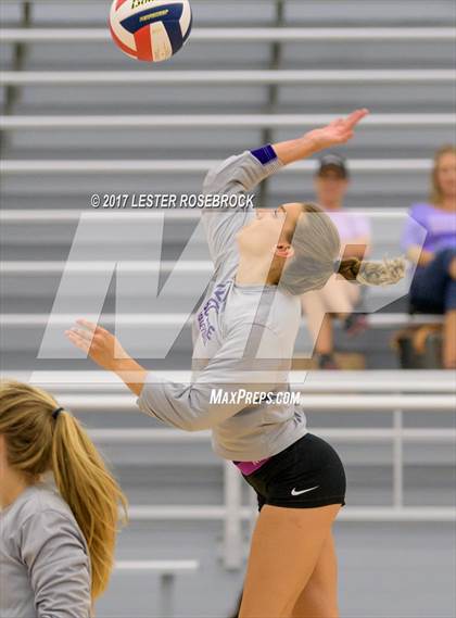 Thumbnail 1 in Warren vs Boerne (NISD Tournament) photogallery.