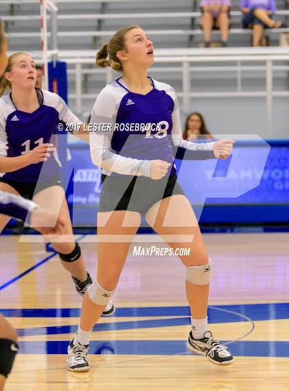 Thumbnail 3 in Warren vs Boerne (NISD Tournament) photogallery.
