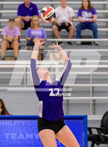 Thumbnail 1 in Warren vs Boerne (NISD Tournament) photogallery.