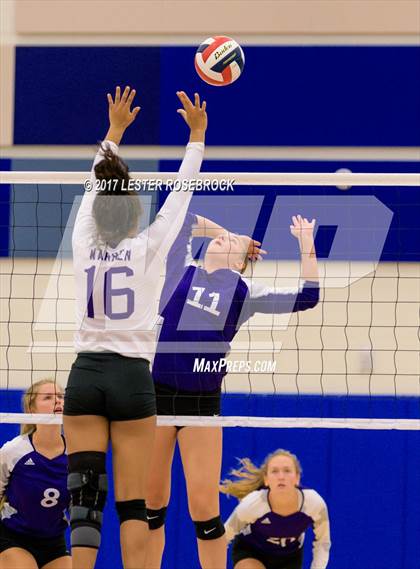 Thumbnail 3 in Warren vs Boerne (NISD Tournament) photogallery.