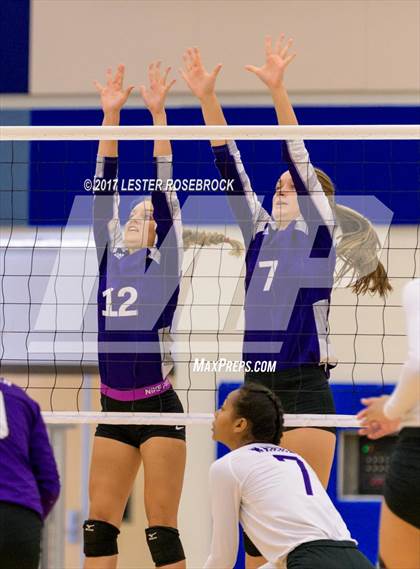 Thumbnail 3 in Warren vs Boerne (NISD Tournament) photogallery.