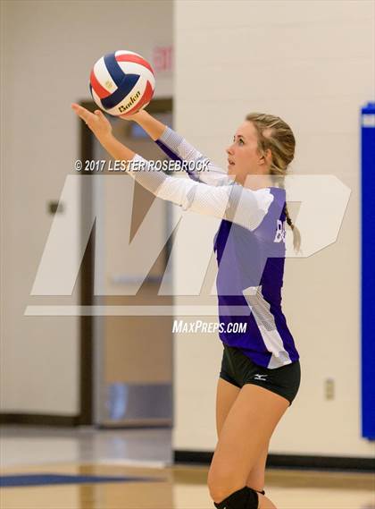 Thumbnail 3 in Warren vs Boerne (NISD Tournament) photogallery.