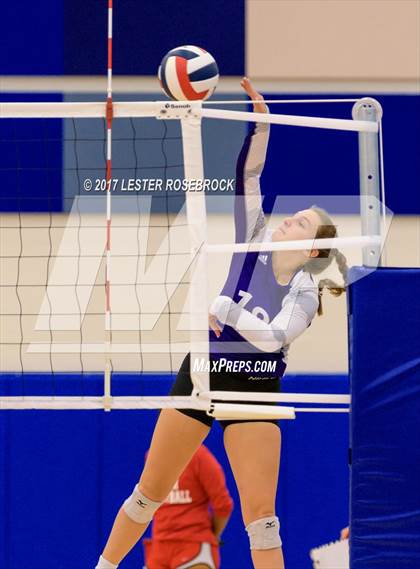 Thumbnail 3 in Warren vs Boerne (NISD Tournament) photogallery.