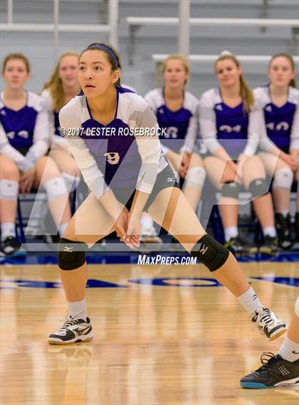 Thumbnail 3 in Warren vs Boerne (NISD Tournament) photogallery.