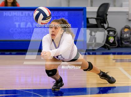 Thumbnail 2 in Warren vs Boerne (NISD Tournament) photogallery.