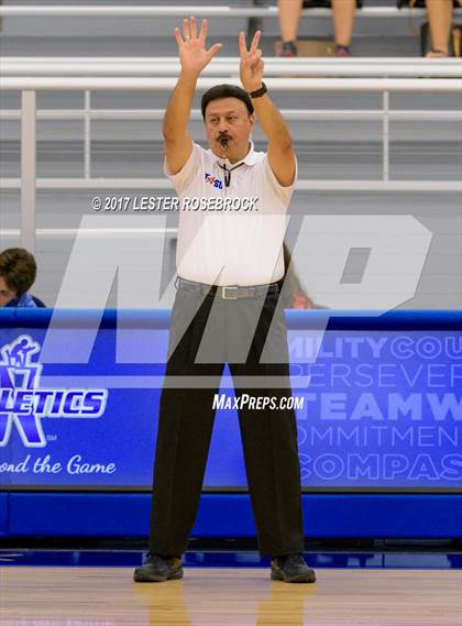 Thumbnail 1 in Warren vs Boerne (NISD Tournament) photogallery.