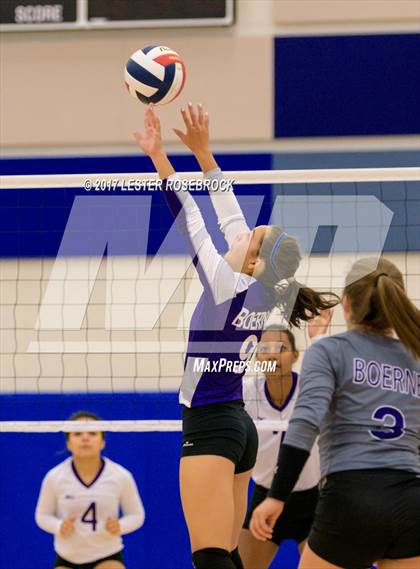 Thumbnail 2 in Warren vs Boerne (NISD Tournament) photogallery.