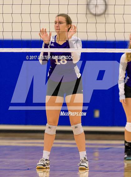 Thumbnail 2 in Warren vs Boerne (NISD Tournament) photogallery.