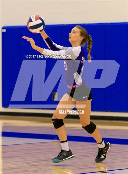 Thumbnail 3 in Warren vs Boerne (NISD Tournament) photogallery.