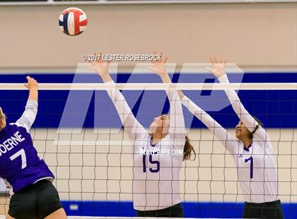Thumbnail 3 in Warren vs Boerne (NISD Tournament) photogallery.