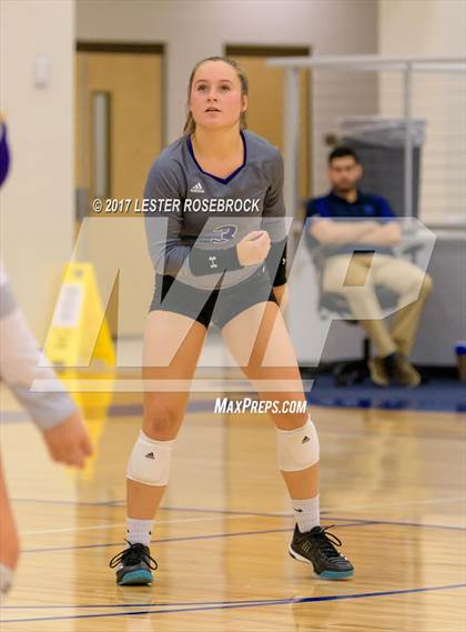 Thumbnail 3 in Warren vs Boerne (NISD Tournament) photogallery.