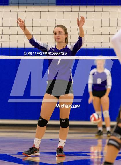Thumbnail 2 in Warren vs Boerne (NISD Tournament) photogallery.