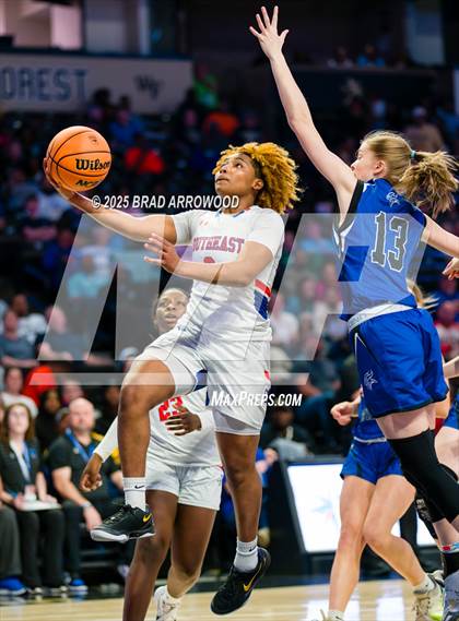 Thumbnail 1 in Southeast Alamance vs North Wilkes (NCHSAA 2A Final) photogallery.