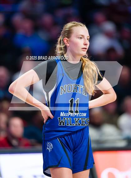 Thumbnail 1 in Southeast Alamance vs North Wilkes (NCHSAA 2A Final) photogallery.