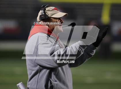 Thumbnail 3 in Midland vs. Strong (AAA 8 Man Final) photogallery.