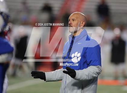Thumbnail 1 in Midland vs. Strong (AAA 8 Man Final) photogallery.