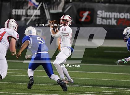 Thumbnail 2 in Midland vs. Strong (AAA 8 Man Final) photogallery.