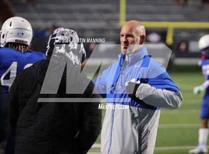 Thumbnail 1 in Midland vs. Strong (AAA 8 Man Final) photogallery.