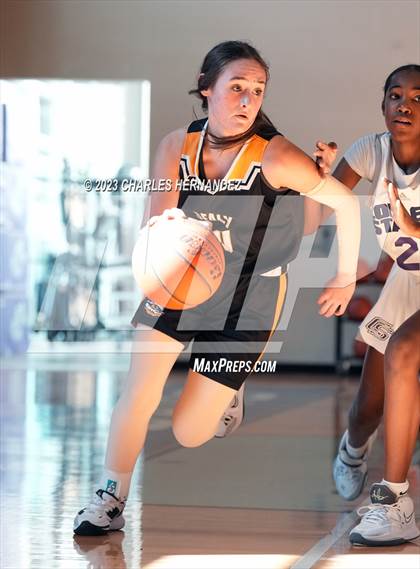 Thumbnail 2 in Sealy @ College Station photogallery.