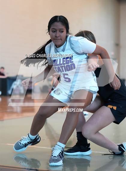 Thumbnail 2 in Sealy @ College Station photogallery.
