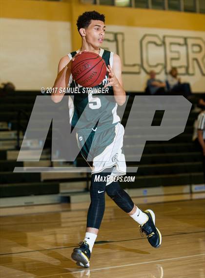 Thumbnail 3 in Concord vs. American Canyon (Gauchos Holiday Classic) photogallery.