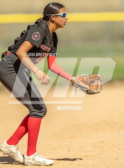Thumbnail 2 in Skutt Catholic vs. Scottsbluff photogallery.