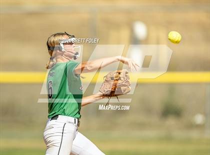 Thumbnail 3 in Skutt Catholic vs. Scottsbluff photogallery.