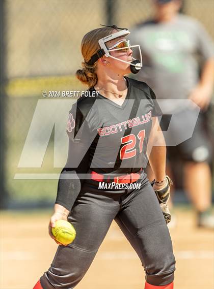 Thumbnail 1 in Skutt Catholic vs. Scottsbluff photogallery.