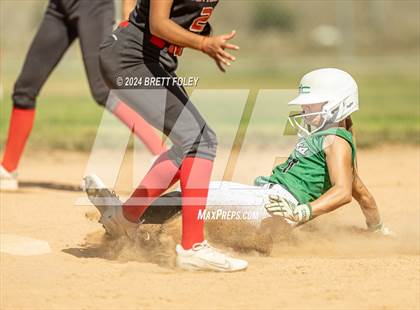 Thumbnail 2 in Skutt Catholic vs. Scottsbluff photogallery.