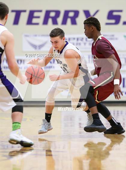 Thumbnail 3 in Avoca Central vs. Andover photogallery.