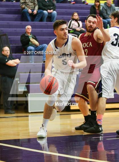 Thumbnail 3 in Avoca Central vs. Andover photogallery.
