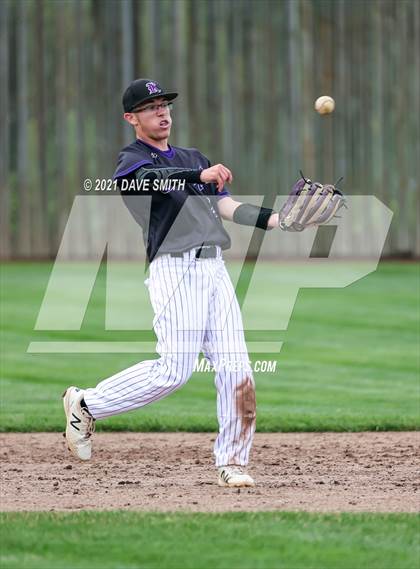 Thumbnail 1 in Keokuk @ Muscatine photogallery.