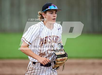 Thumbnail 1 in Keokuk @ Muscatine photogallery.