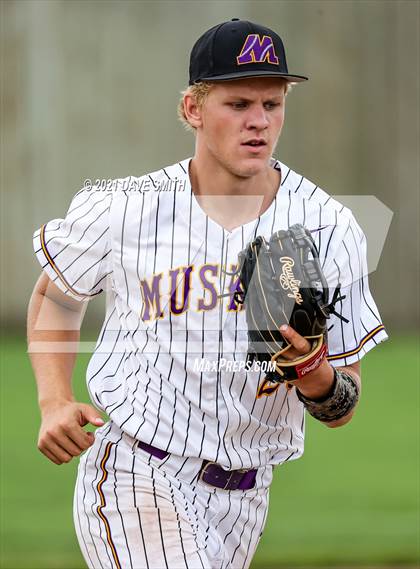 Thumbnail 2 in Keokuk @ Muscatine photogallery.