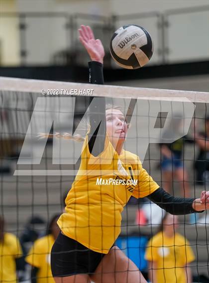 Thumbnail 2 in Plainfield @ Avon photogallery.