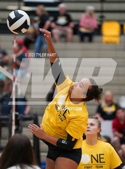 Thumbnail 3 in Plainfield @ Avon photogallery.