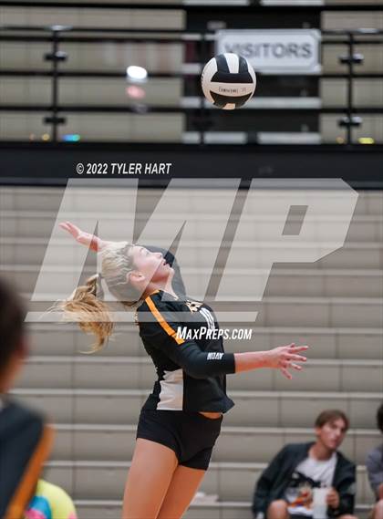 Thumbnail 1 in Plainfield @ Avon photogallery.