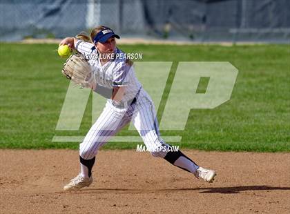 Thumbnail 3 in Whitney @ Elk Grove photogallery.