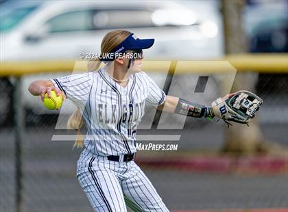 Thumbnail 2 in Whitney @ Elk Grove photogallery.