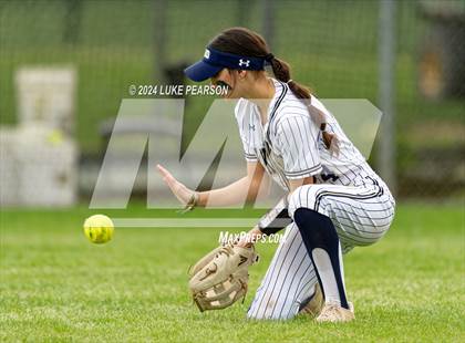 Thumbnail 3 in Whitney @ Elk Grove photogallery.