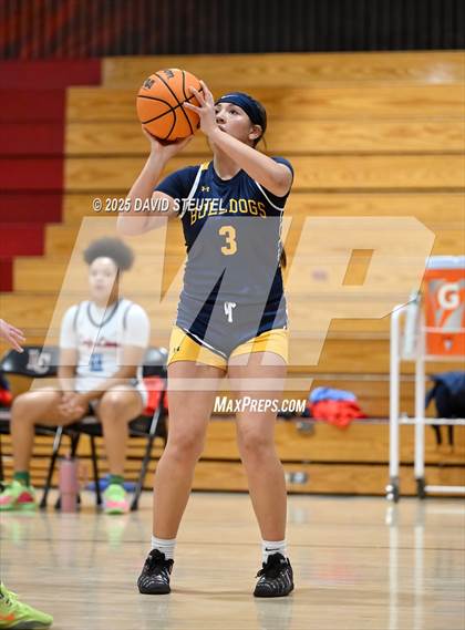 Thumbnail 3 in Turlock vs. Destiny Christian Academy (916 vs. 209 Challenge) photogallery.