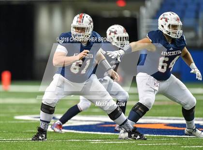 Thumbnail 1 in Lake Travis vs. Atascocita (UIL 6A Division 1 Semifinal) photogallery.