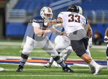 Thumbnail 2 in Lake Travis vs. Atascocita (UIL 6A Division 1 Semifinal) photogallery.