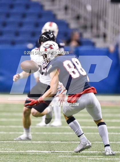 Thumbnail 3 in Lake Travis vs. Atascocita (UIL 6A Division 1 Semifinal) photogallery.