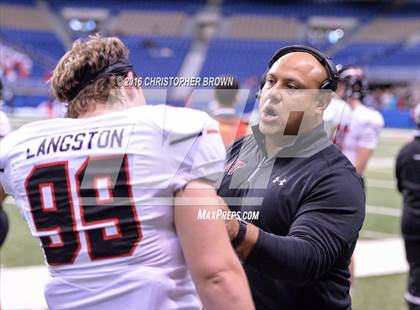 Thumbnail 3 in Lake Travis vs. Atascocita (UIL 6A Division 1 Semifinal) photogallery.